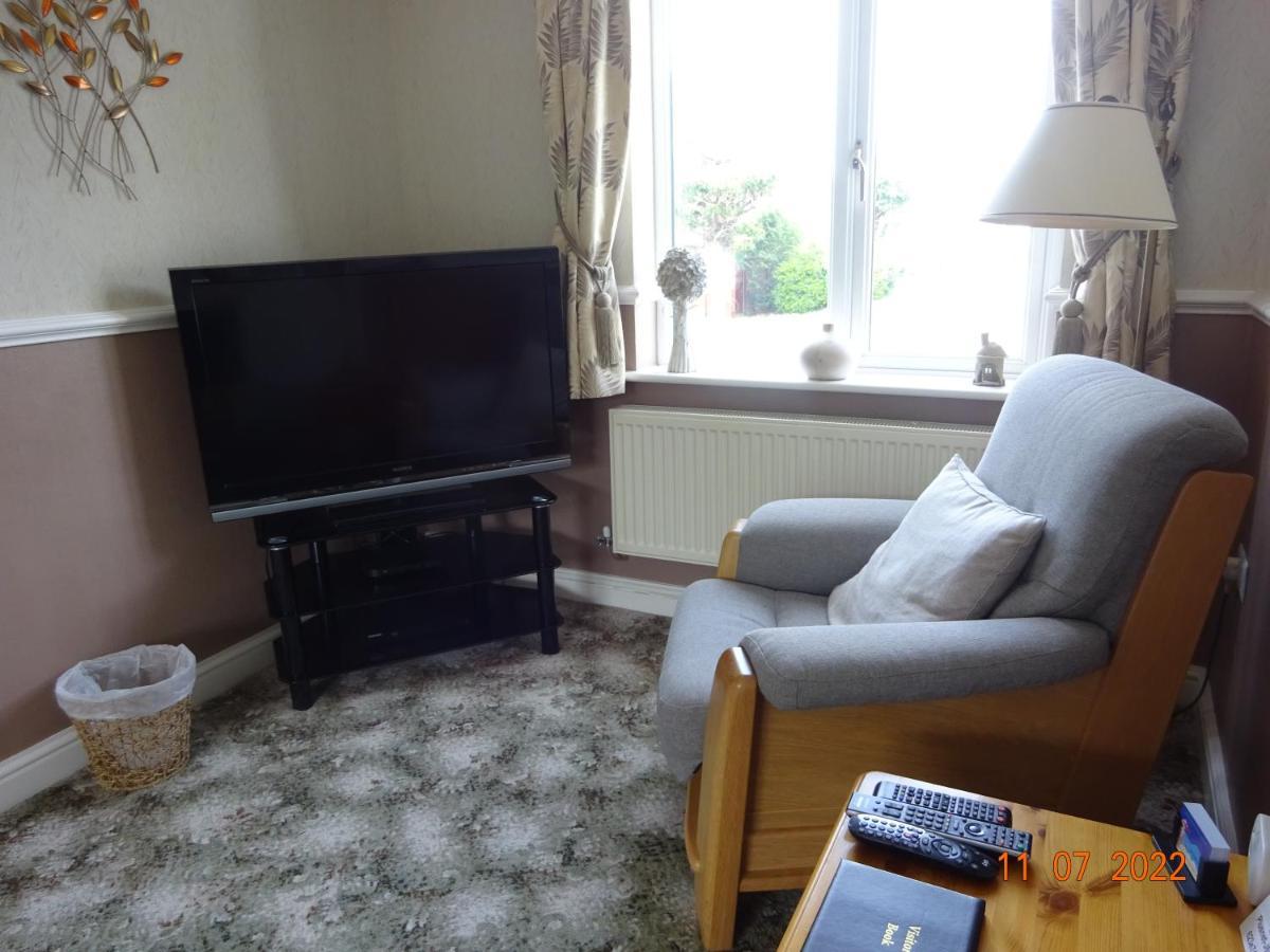 Sterling Bed & Breakfast ランディドノー エクステリア 写真
